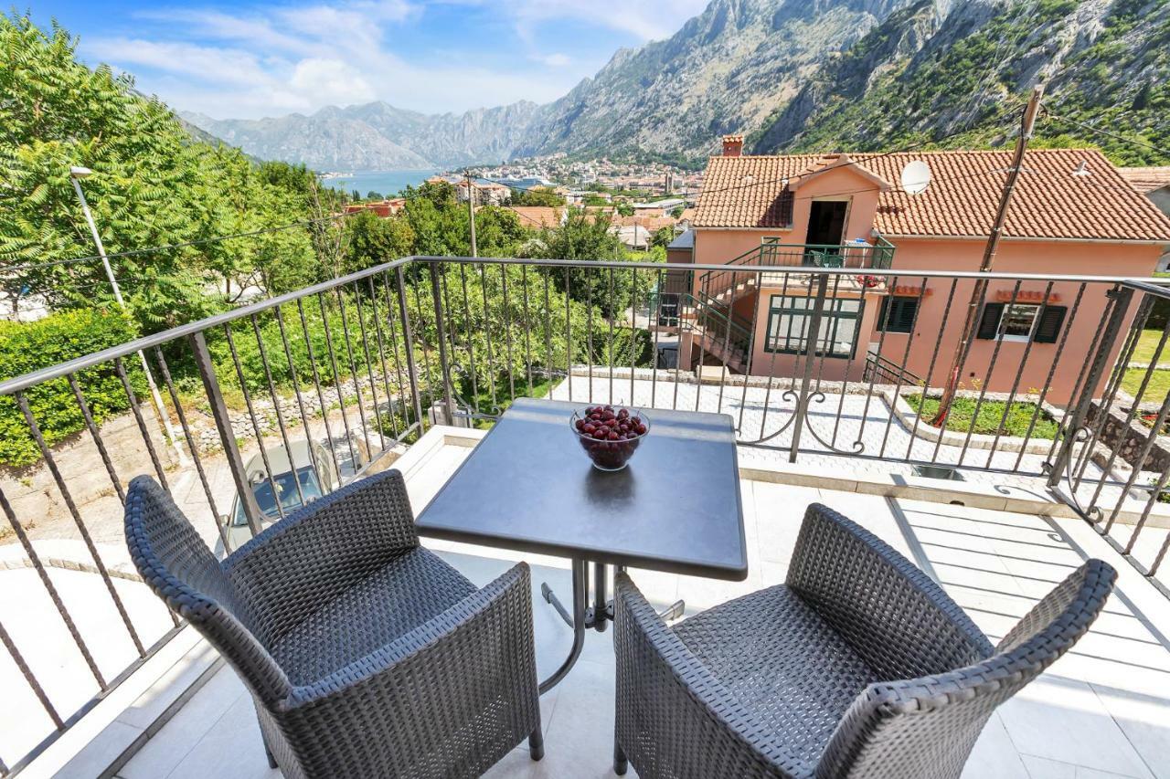 Apartments Mezini 11 Kotor Exterior foto